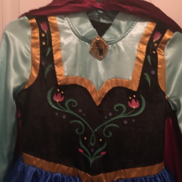 Princess Anna dress. 3 layers. Girl size 8 - Picture 3 of 5
